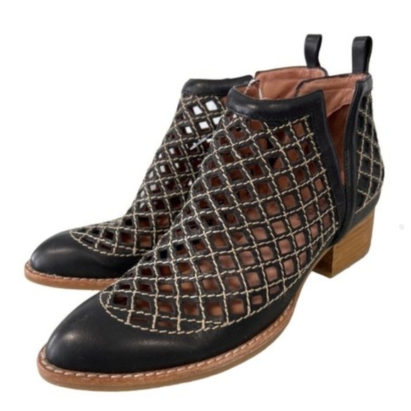 JEFFREY CAMPBELL | Taggart Ankle Bootie | Black and Tan | Womens 7.5 - Picture 6 of 12